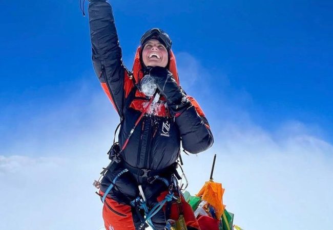 Uma Gracie no topo… do Monte Everest