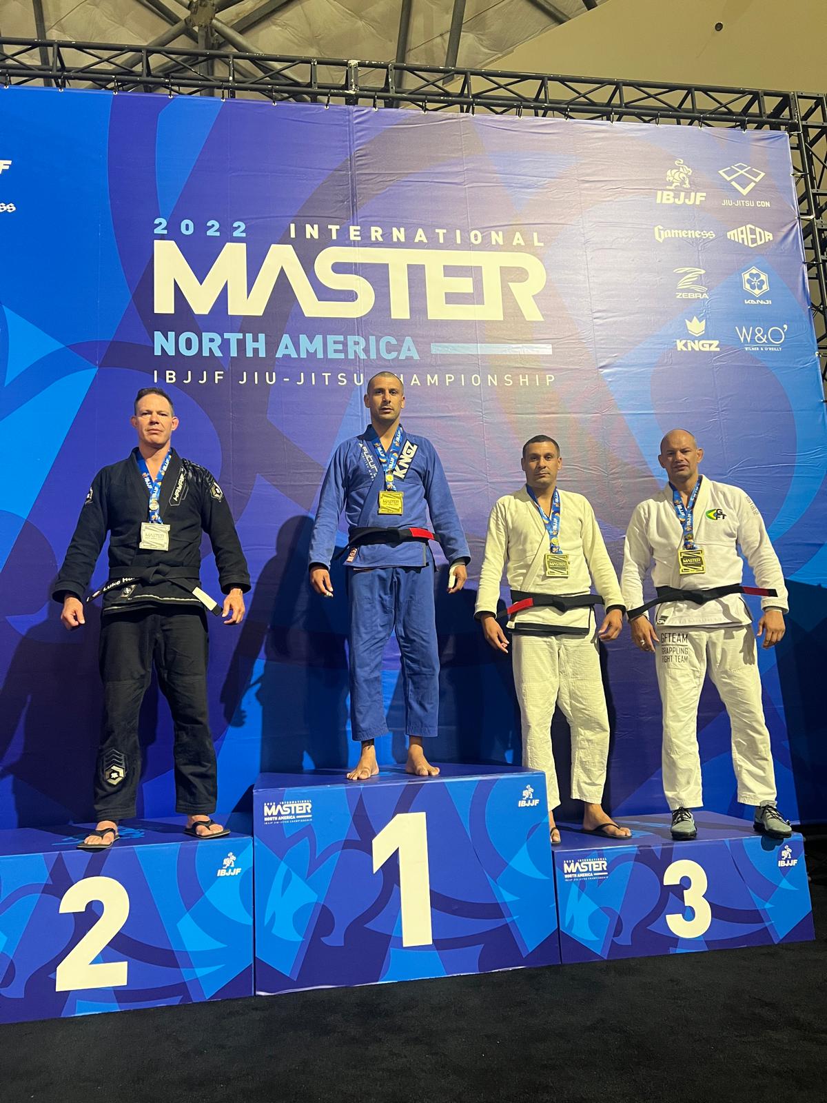 Felipe Souza é faixa-preta e um assíduo competidor de Jiu-Jitsu