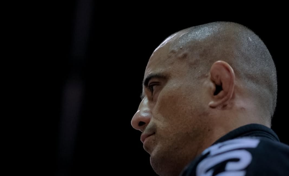 Rodrigo Fujita é um caçador de medalhas no Jiu-Jitsu.