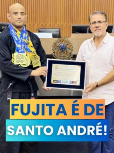 Rodrigo Fujita foi homenageado pela prefeitura de Santo André, em São Paulo